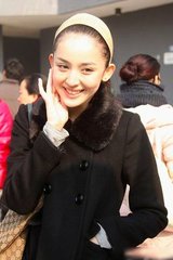 国产AV女演员_: 引导社会乞求的声音，是否会激发更多共鸣？